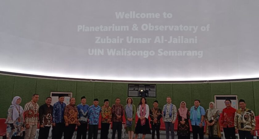 “Asesor Akreditasi Internasional ACQUIN Kunjungi Planetarium dan Observatorium K.H. Zubair Umar Al-Jailani, UIN Walisongo Tunjukkan Komitmen sebagai Kampus Berkelas Dunia”