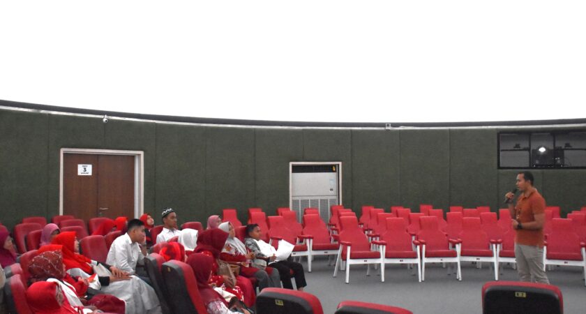 Hilal Rabiul Awal Berhasil Teramati, Planetarium UIN Walisongo Buka Edukasi Rukyah untuk Masyarakat
