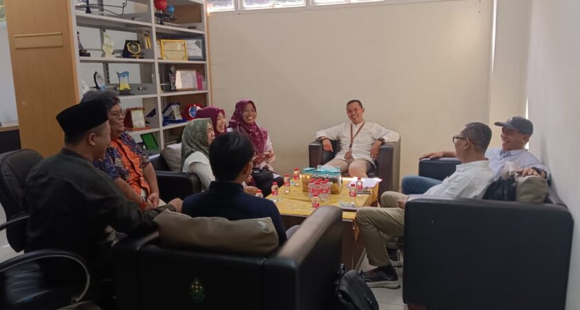 Terima Kunjungan Internasional: Assistant Professor Fuzhou University dan Pakar Kebijakan Antariksa Asia Tenggara Takjub dengan Kecanggihan Planetarium UIN Walisongo