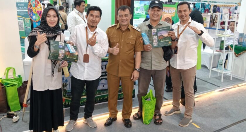 Gubernur Jawa Tengah Kunjungi Stand Planetarium UIN Walisongo di MTQ Nasional XXXI, Dorong Edukasi Sains dan Keislaman