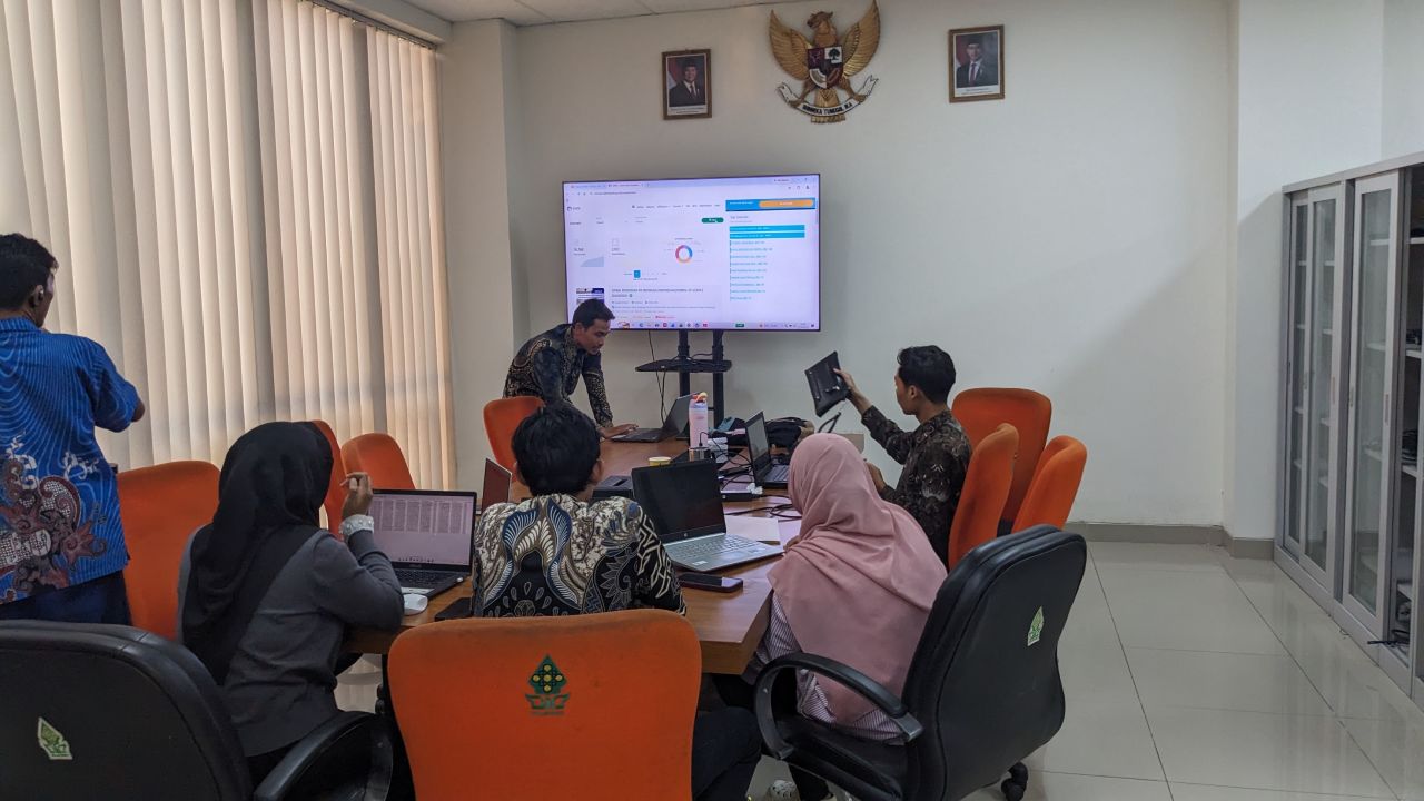 Tim Riset Planetarium UIN Walisongo Bahas Strategi Memilih Jurnal dan Penggunaan Mendeley