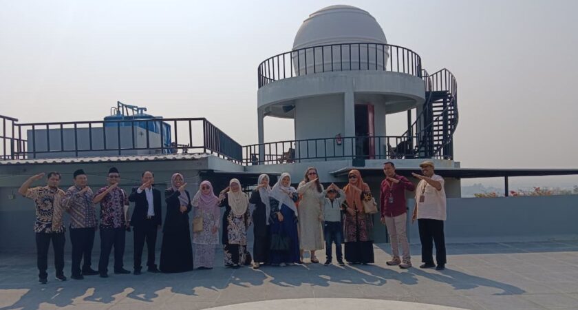 Akademisi dari Jerman dan Malaysia Kunjungi Planetarium UIN Walisongo